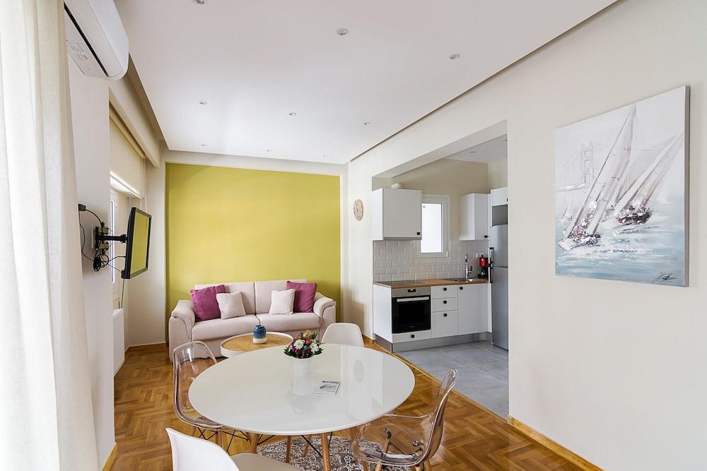 شقة Chic Penthouse For 4 Ppl In Kolonaki أثينا المظهر الخارجي الصورة